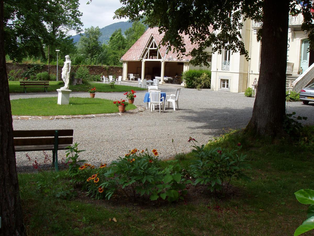 Castel De La Pique Bed and Breakfast Bagnères-de-Luchon Εξωτερικό φωτογραφία