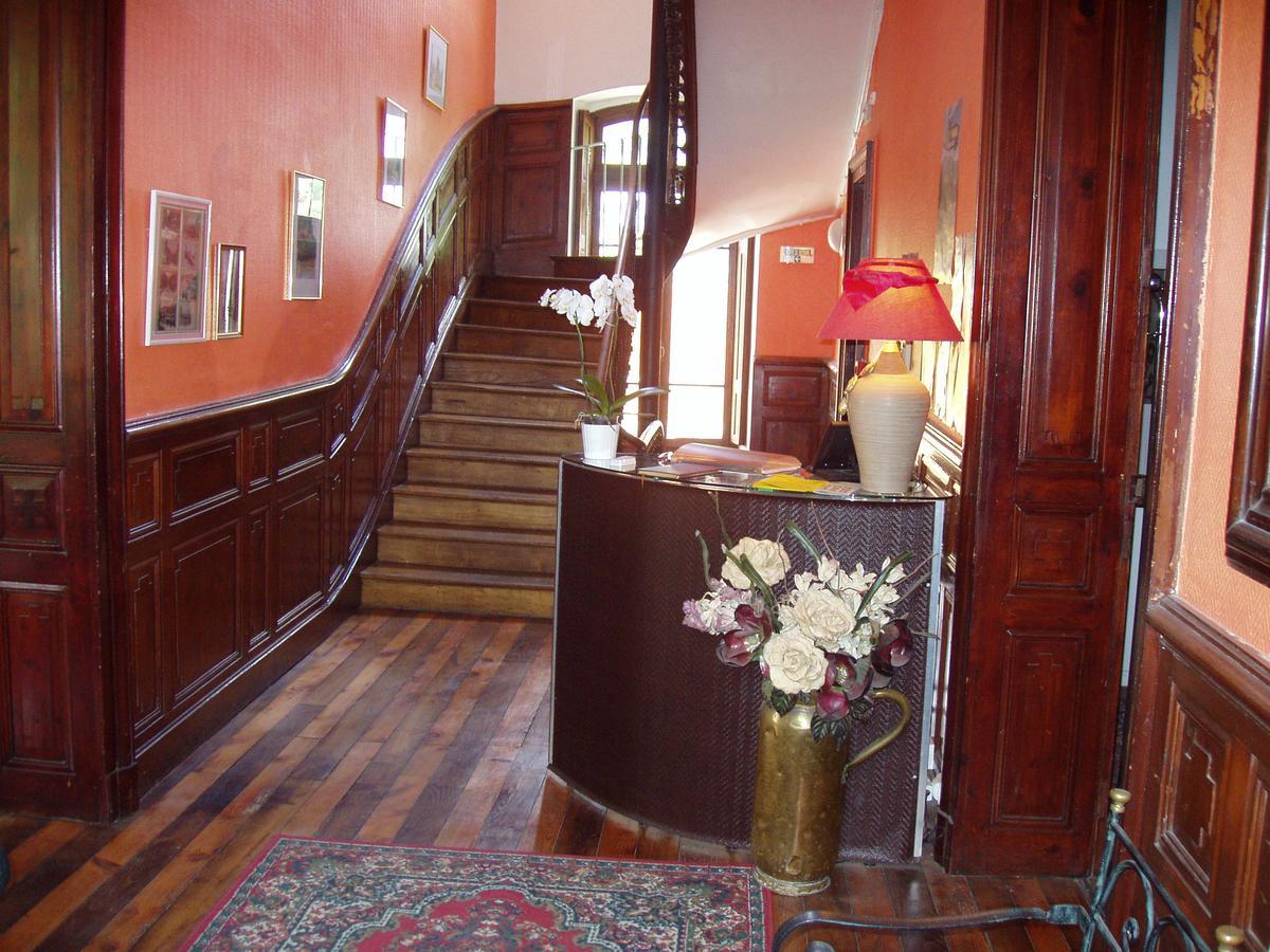 Castel De La Pique Bed and Breakfast Bagnères-de-Luchon Εξωτερικό φωτογραφία