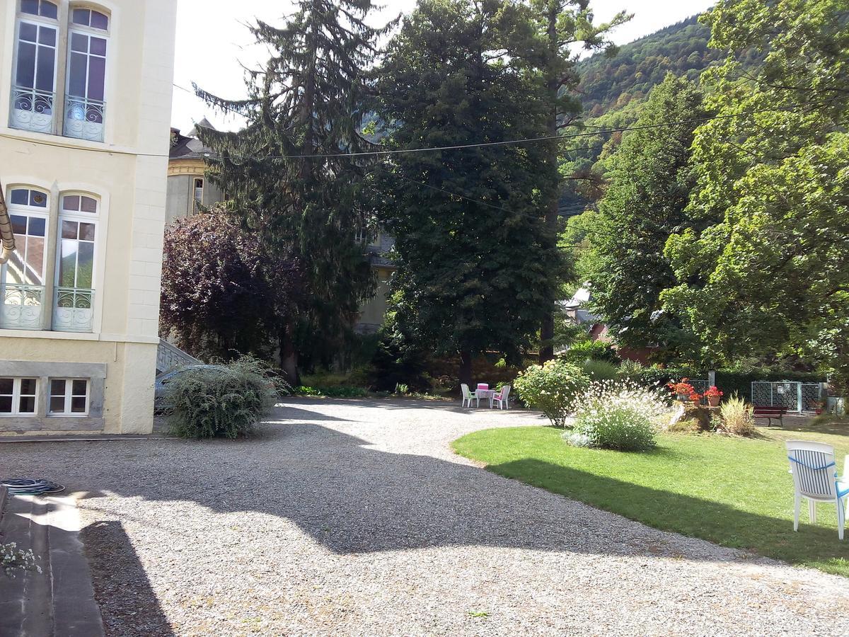 Castel De La Pique Bed and Breakfast Bagnères-de-Luchon Εξωτερικό φωτογραφία